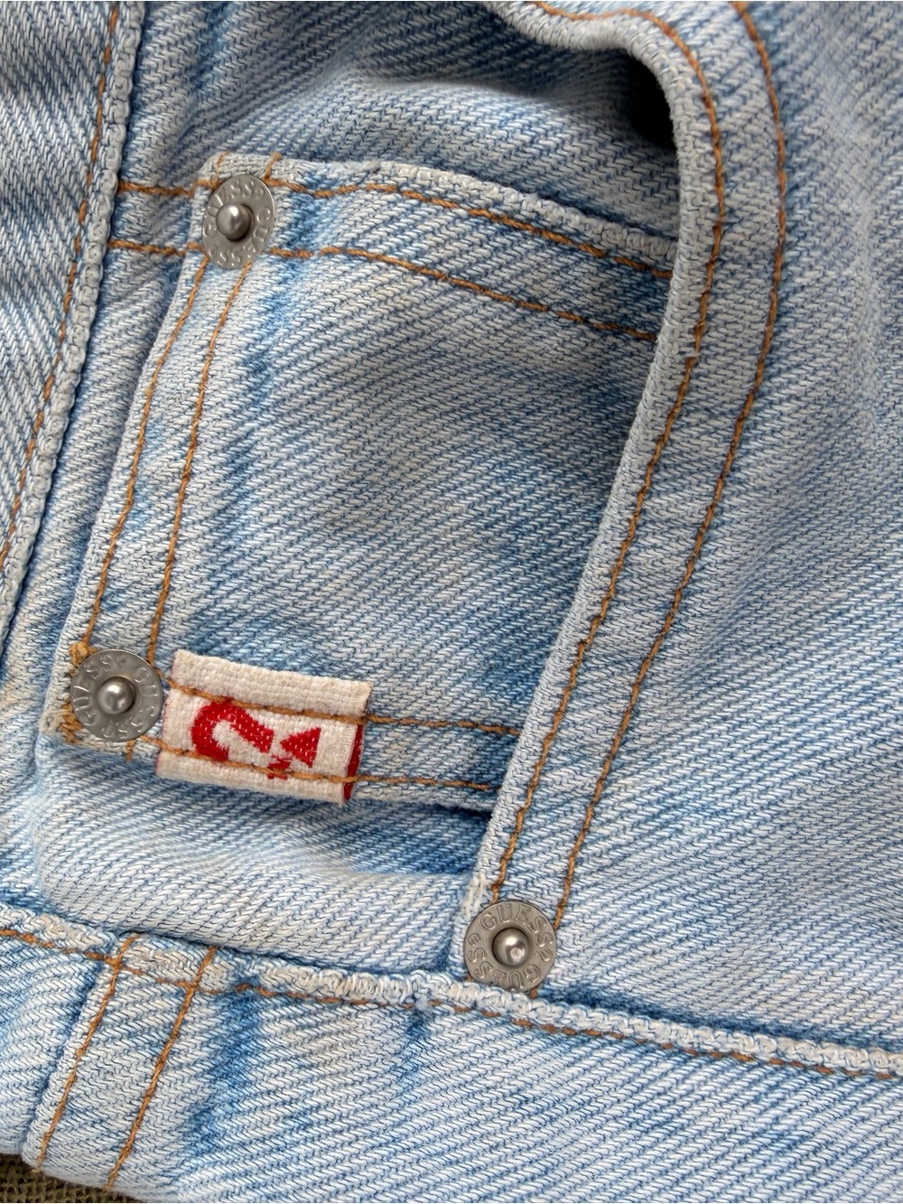 VINTAGE AF Guess Light Wash Denim Shorts with Back Pocket Logo - Picture 3 of 5